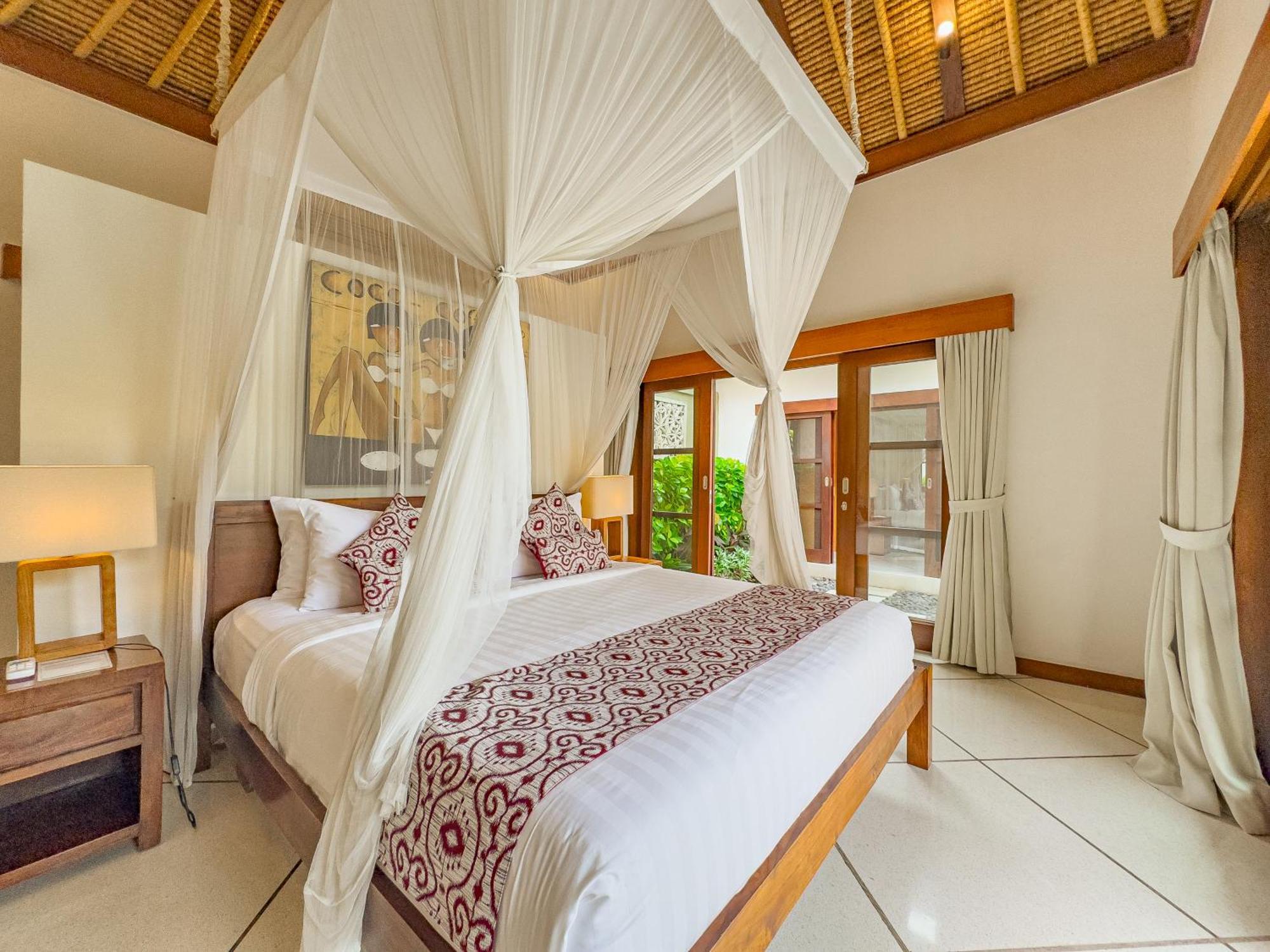 Villa Bugis Drupadi Seminyak Phòng bức ảnh