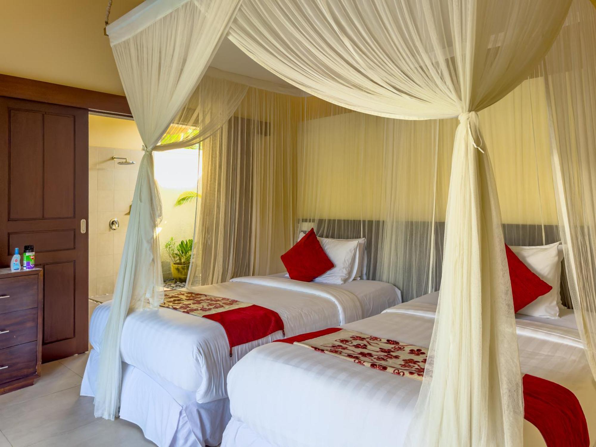 Villa Bugis Drupadi Seminyak Phòng bức ảnh