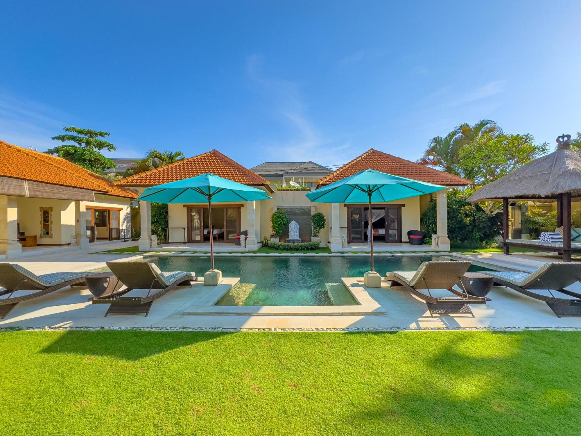Villa Bugis Drupadi Seminyak Phòng bức ảnh