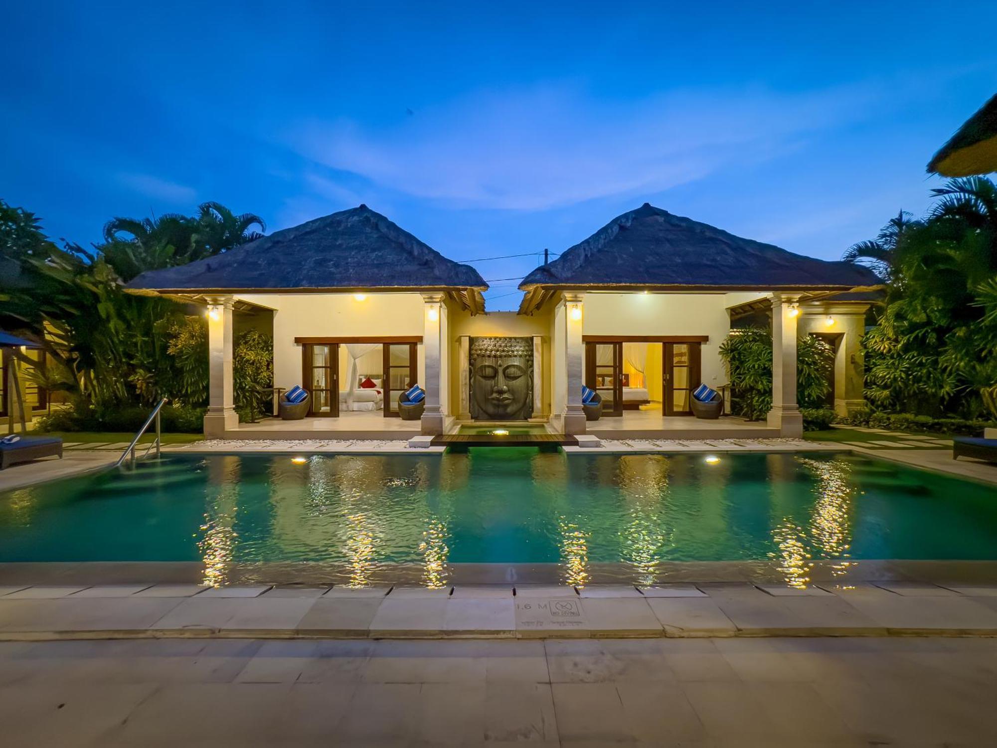 Villa Bugis Drupadi Seminyak Phòng bức ảnh
