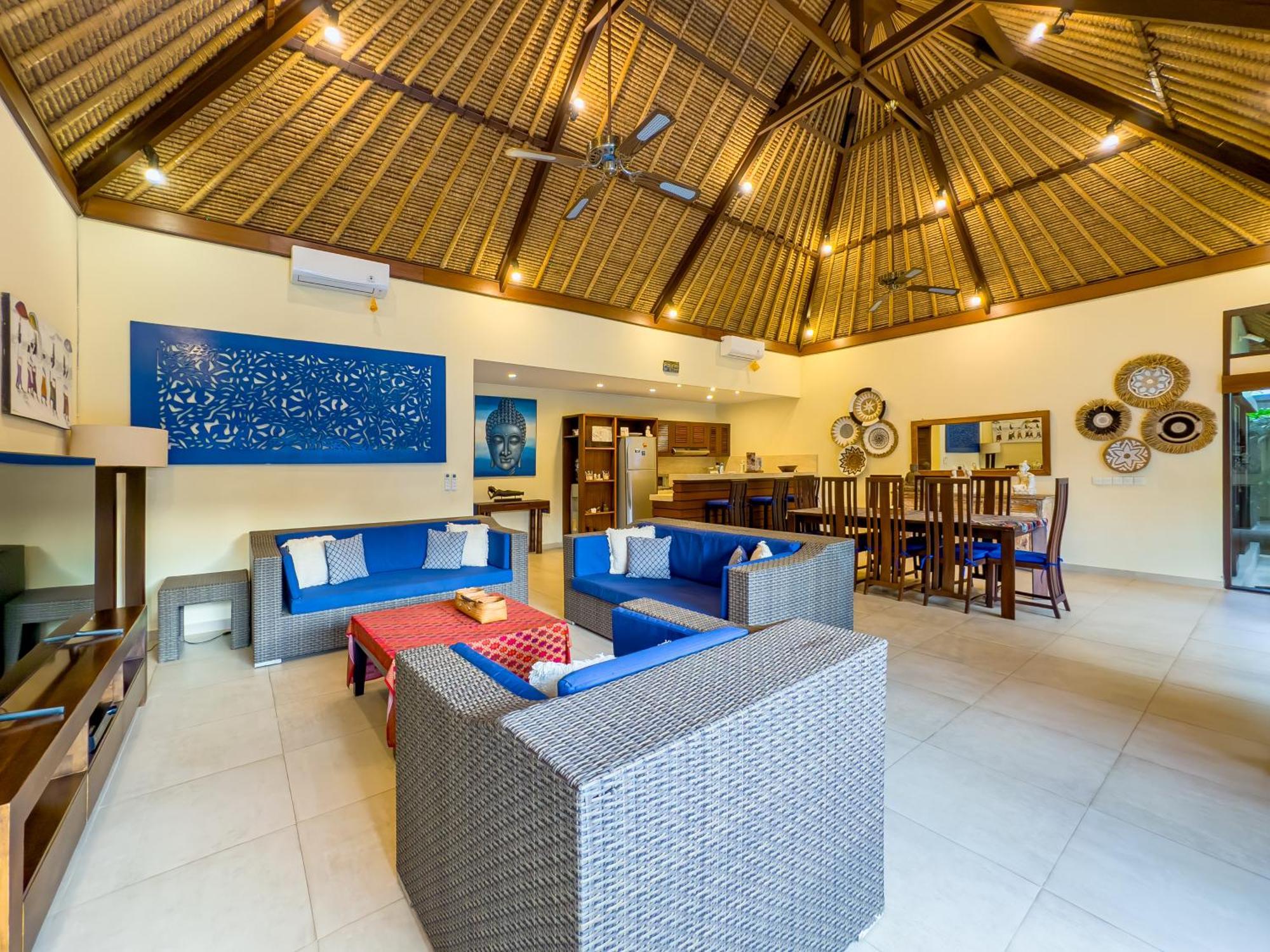 Villa Bugis Drupadi Seminyak Phòng bức ảnh