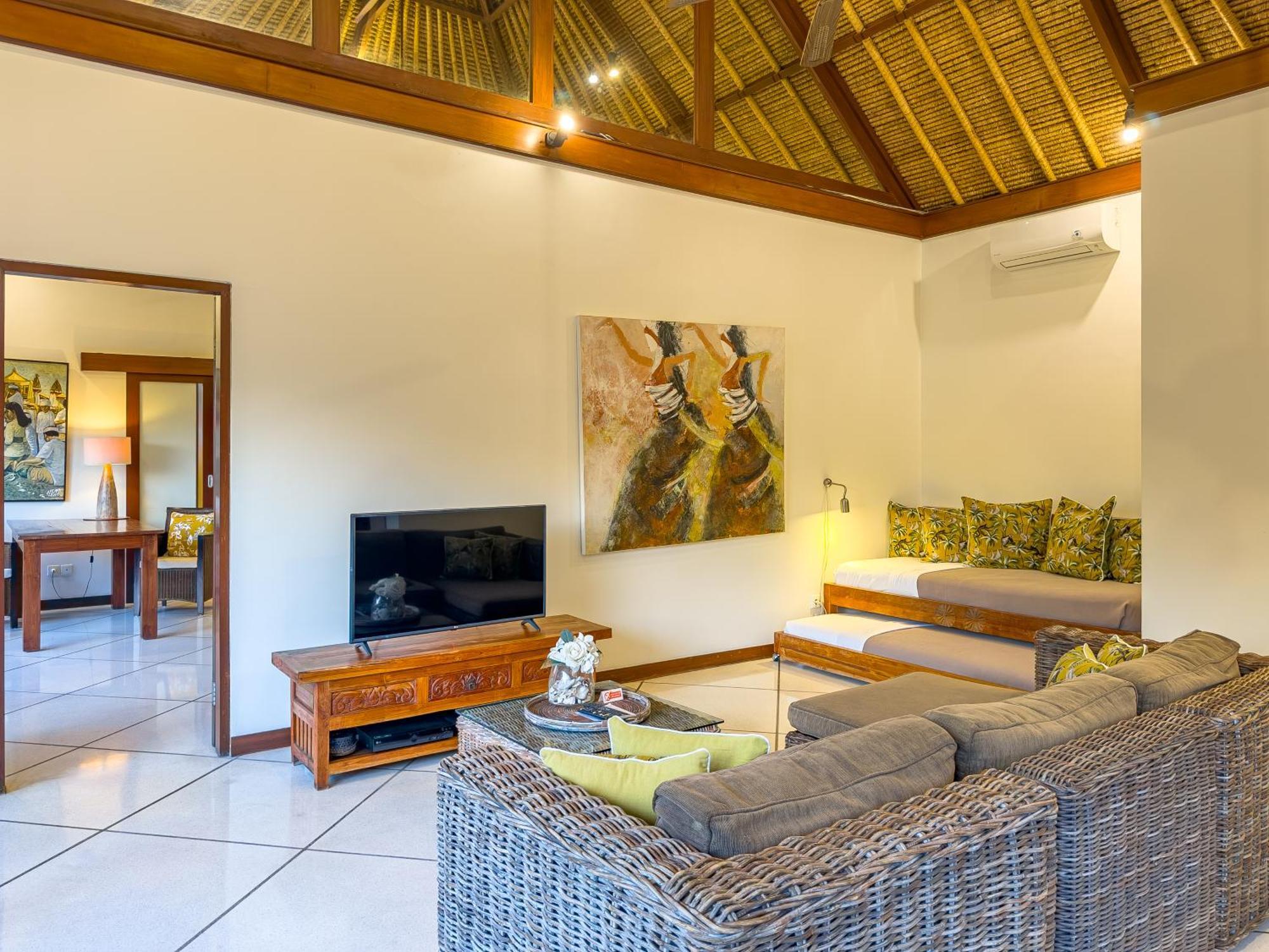 Villa Bugis Drupadi Seminyak Phòng bức ảnh